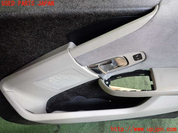2UPJ-9230461234]BMW i3(1Z06)(I01)右前ドア内張り 中古_2
