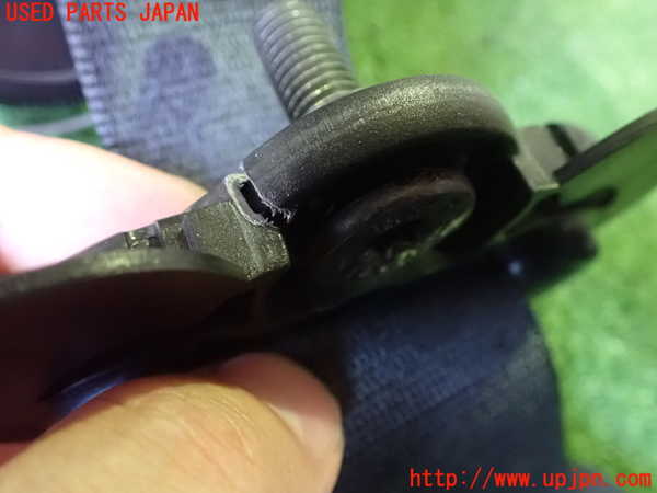 2UPJ-9230467045]BMW i3(1Z06)(I01)運転席シートベルト 中古_3