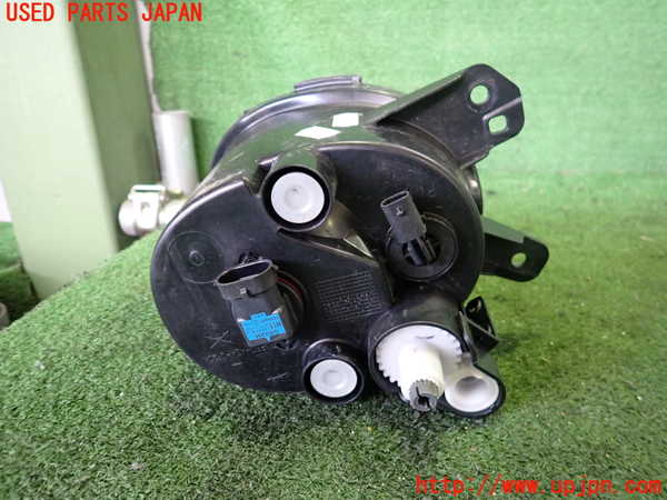 2UPJ-9230471182]BMW i3(1Z06)左フォグ 中古 (I01)_2