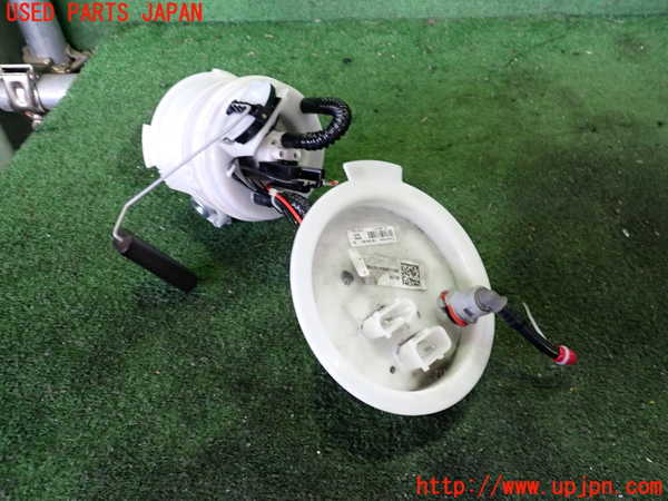 2UPJ-9230472510]BMW i3(1Z06)燃料ポンプ 中古 (I01)_2