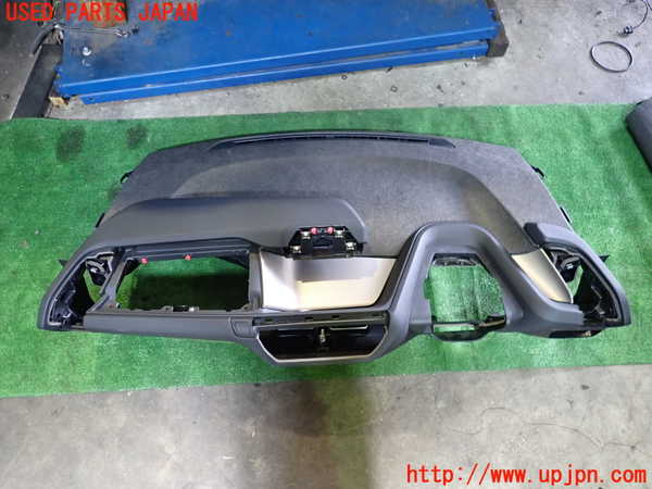 2UPJ-9230477505]BMW i3(1Z06)ダッシュボード 中古 (I01)_2