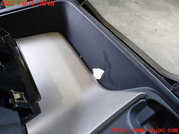 2UPJ-9230477505]BMW i3(1Z06)ダッシュボード 中古 (I01)_3