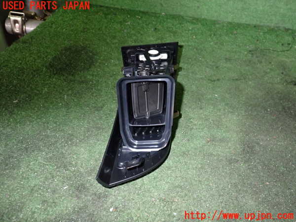 2UPJ-9230477527]BMW i3(1Z06)エアコン吹き出し口2 (右) 中古 (I01)_2