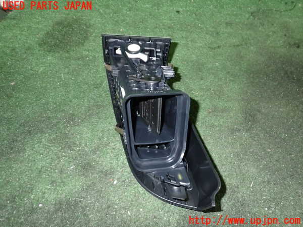 2UPJ-9230477528]BMW i3(1Z06)エアコン吹き出し口3 (左) 中古 (I01)_2