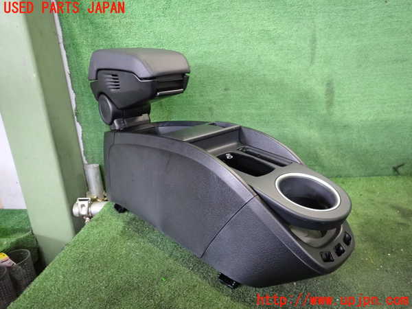 2UPJ-9230477540]BMW i3(1Z06)センターコンソール 中古 (I01)_2