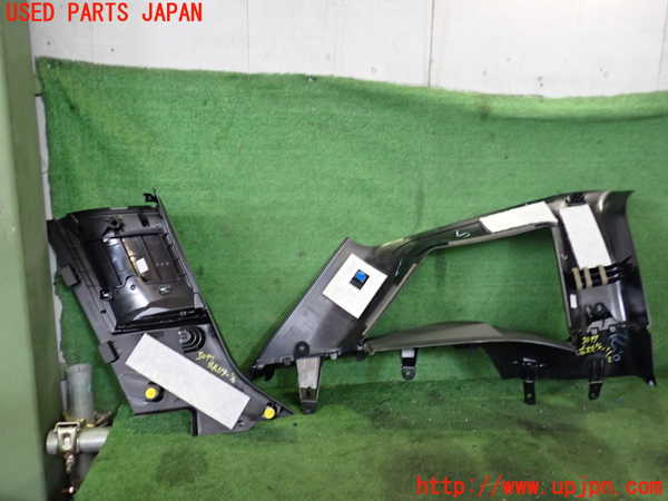 2UPJ-9230477675]BMW i3(1Z06)右リアピラートリム 中古 (I01)_2