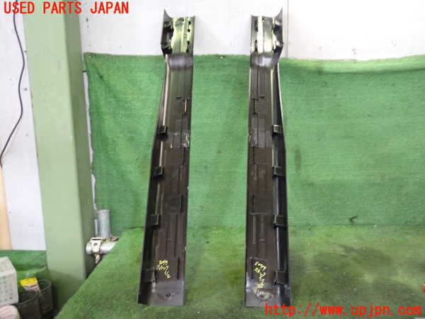 2UPJ-9230477740]BMW i3(1Z06)スカッフプレート 中古 (I01)_2