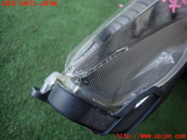 2UPJ-9230481132]ヤリス(YARIS)(KSP210)左ヘッドライト ハロゲン ジャンク品 中古_2