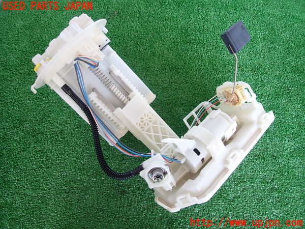 2UPJ-9230482510]ヤリス(YARIS)(KSP210)燃料ポンプ 中古_2