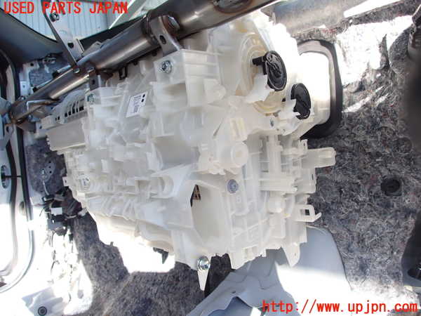 2UPJ-9230486081]ヤリス(YARIS)(KSP210)エバポレーター1 中古_2