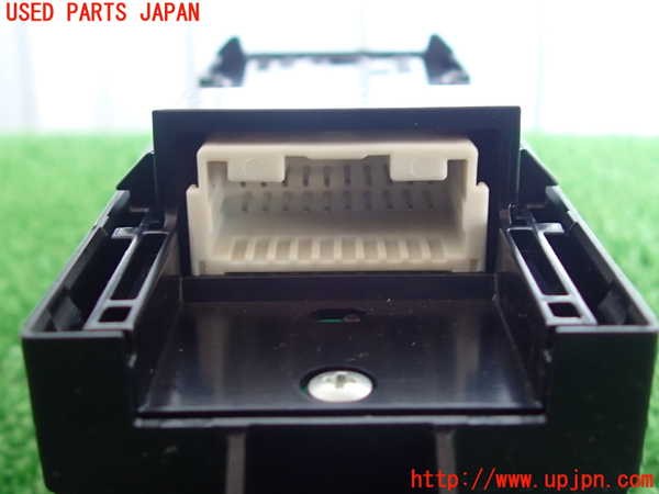 2UPJ-9230486240]ヤリス(YARIS)(KSP210)右前パワーウィンドウスイッチ 中古_4