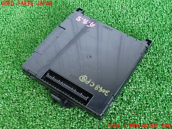 2UPJ-9230486149]ヤリス(YARIS)(KSP210)コンピューター4 (89221-K0010) 中古_2
