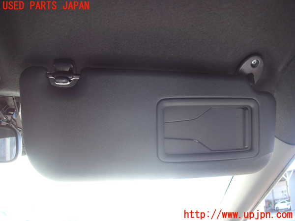 2UPJ-9230487625]ヤリス(YARIS)(KSP210)室内サンバイザー右側 中古_2