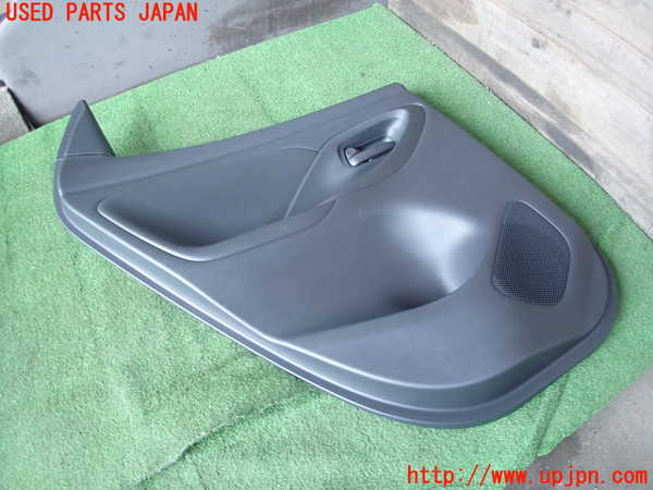 2UPJ-9230481324]ヤリス(YARIS)(KSP210)左後ドア内張り 中古_2