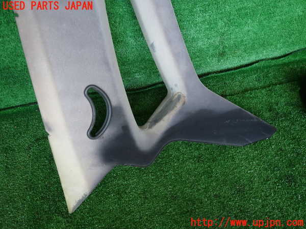 2UPJ-9230497680]ギャラン(E39A)左リアピラートリム (ジャンク品) 中古_3