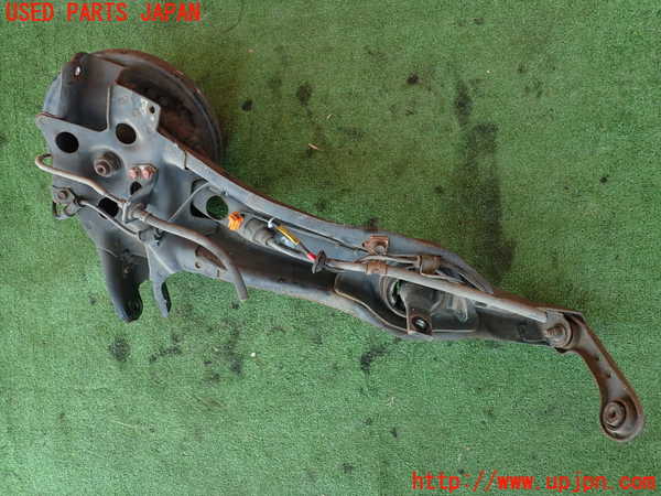2UPJ-9230504300]シビック フェリオ(EK3)右リアナックルハブ 中古_2