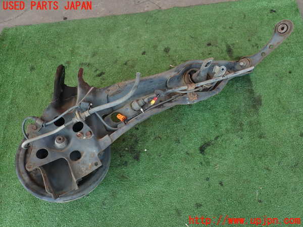 2UPJ-9230504305]シビック フェリオ(EK3)左リアナックルハブ 中古_2