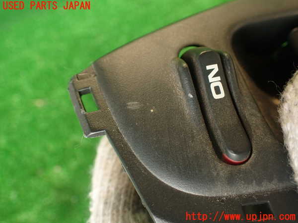 2UPJ-9230506240]シビック フェリオ(EK3)右前パワーウィンドウスイッチ 中古_3