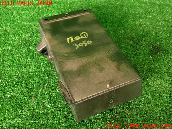 2UPJ-9230507821]シビック フェリオ(EK3)灰皿1 中古_2