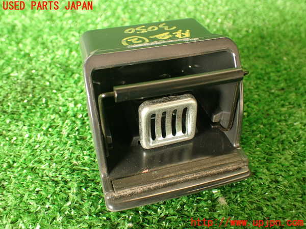 2UPJ-9230507822]シビック フェリオ(EK3)灰皿2 中古_3