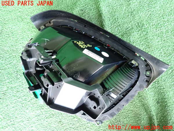 2UPJ-9230511530]BMW ミニ(MINI)クーパーD(XN15)(F56)右テールランプ 中古_2
