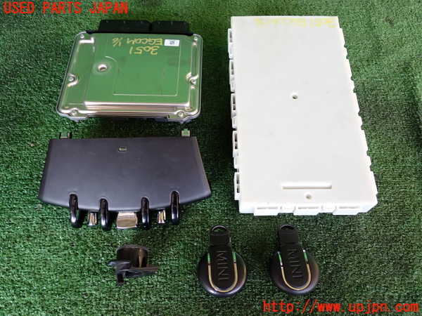 2UPJ-9230516110]BMW ミニ(MINI)クーパーD(XN15)(F56)エンジンコンピューター DDE 中古_2