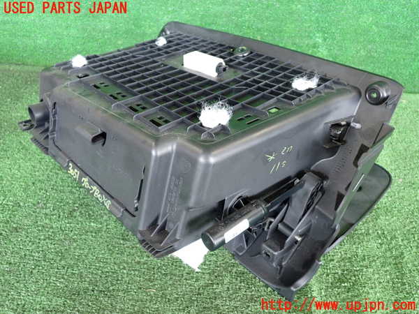 2UPJ-9230517516]BMW ミニ(MINI)クーパーD(XN15)(F56)グローブボックス1 中古_4