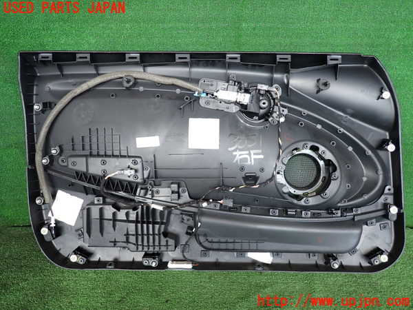 2UPJ-9230511234]BMW ミニ(MINI)クーパーD(XN15)(F56)右ドア内張り 中古_4
