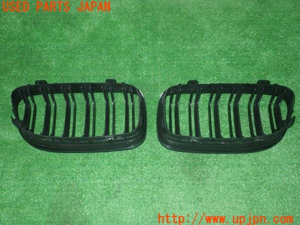 3UPJ=9230520047]BMW 320i(PG20 E90)後期 LCI 社外 ラジエーターグリル 左右セット 中古_2