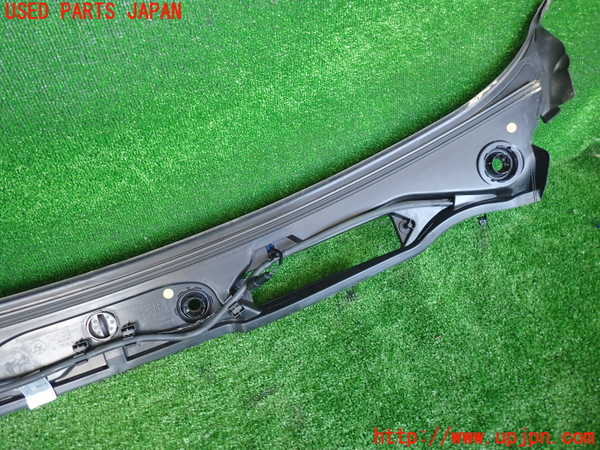 2UPJ-9230521190]BMW 320i(PG20)(E90)カウルトップ 中古_4