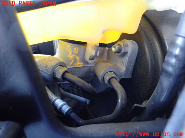2UPJ-9230524050]BMW 320i(PG20)(E90)ブレーキマスターシリンダー 中古_2