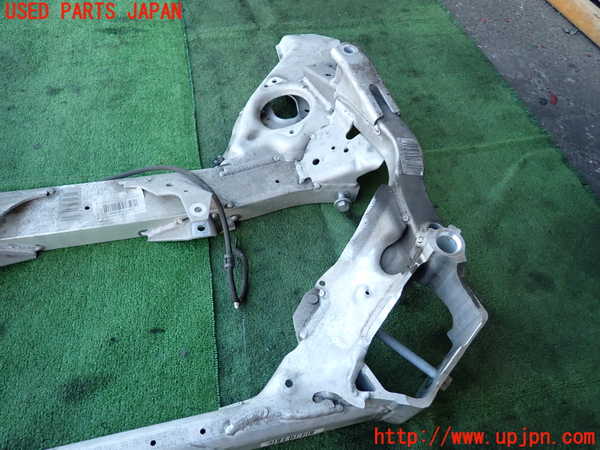 2UPJ-9230525285]BMW 320i(PG20)(E90)フロントメンバー 中古_2