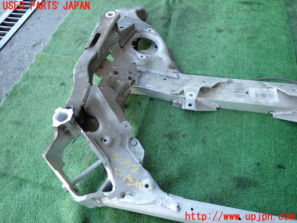 2UPJ-9230525285]BMW 320i(PG20)(E90)フロントメンバー 中古_3