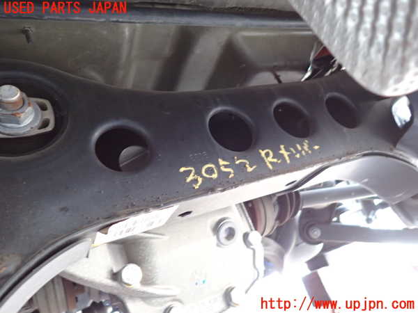 2UPJ-9230525295]BMW 320i(PG20)(E90)リアメンバー 中古_2