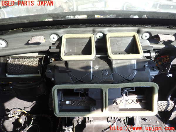 2UPJ-9230526081]BMW 320i(PG20)(E90)エバポレーター1 中古_4