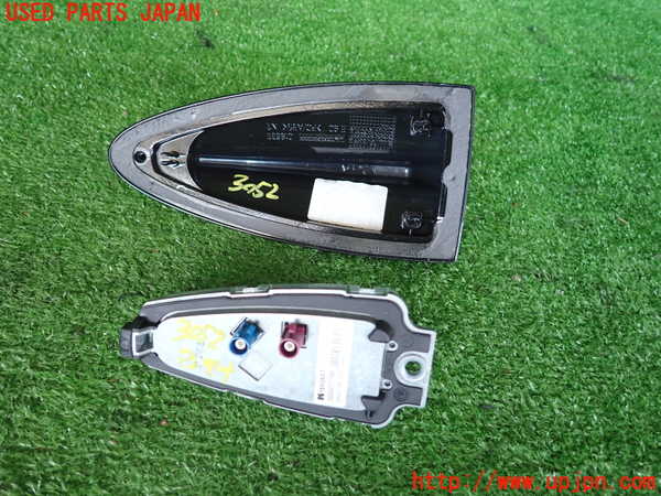 2UPJ-9230526550]BMW 320i(PG20)(E90)アンテナ 中古_3