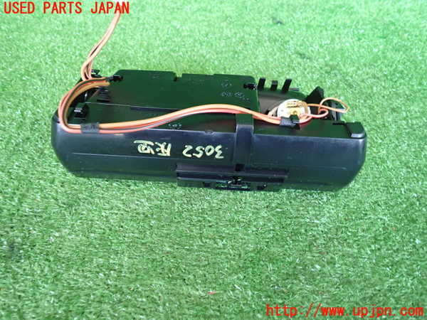 2UPJ-9230527821]BMW 320i(PG20)(E90)灰皿1 中古_2