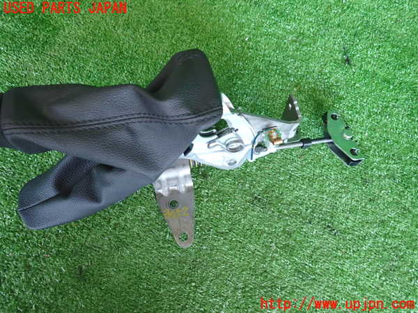 2UPJ-9230527550]BMW 320i(PG20)(E90)サイドブレーキレバー 中古_2