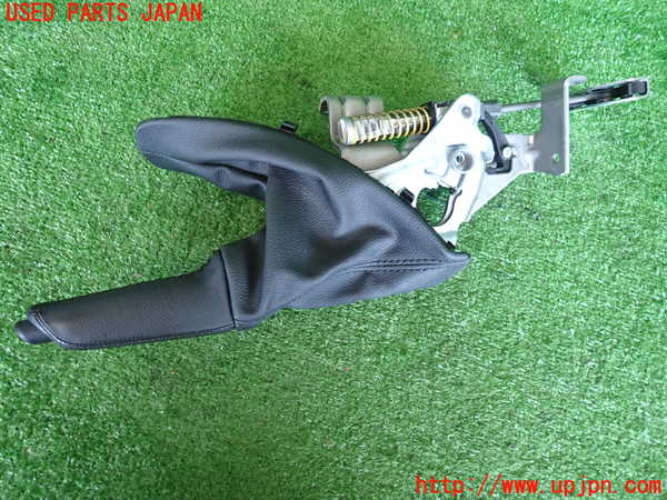 2UPJ-9230527550]BMW 320i(PG20)(E90)サイドブレーキレバー 中古_3