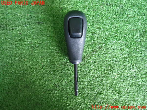 2UPJ-9230527570]BMW 320i(PG20)(E90)シフトノブ 中古_3