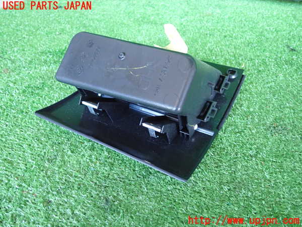 2UPJ-9230527841]BMW 320i(PG20)(E90)小物入れ1 中古_3