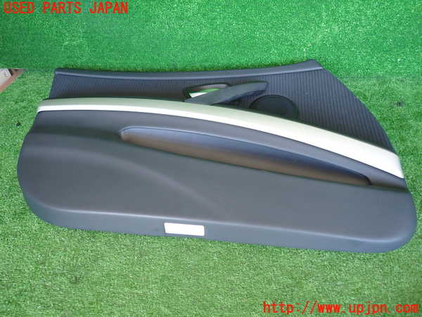 2UPJ-9230521264]BMW 320i(PG20)(E90)左前ドア内張り 中古_4