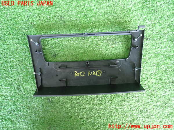 2UPJ-9230527691]BMW 320i(PG20)(E90)内装トリム類1 中古_2
