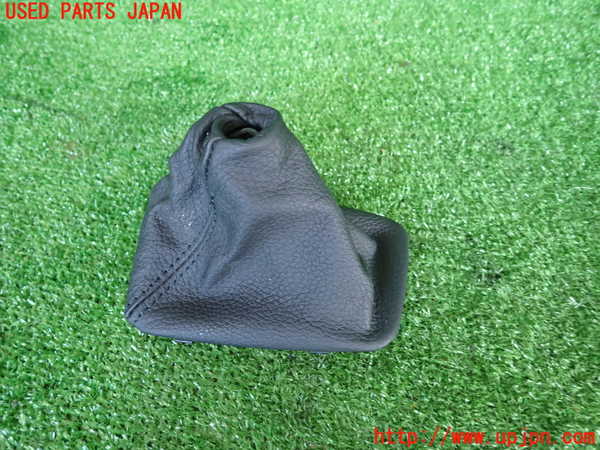 2UPJ-9230527575]BMW 320i(PG20)(E90)シフトブーツ 中古_2