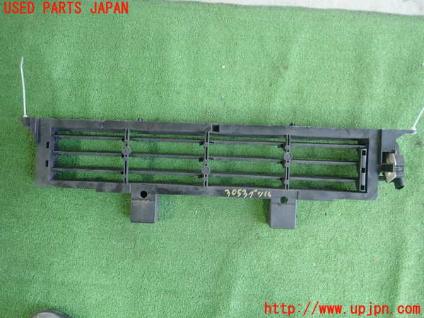 1UPJ-9230531050]ルノー・トゥインゴ(AHH4B)ラジエターグリル 中古_2
