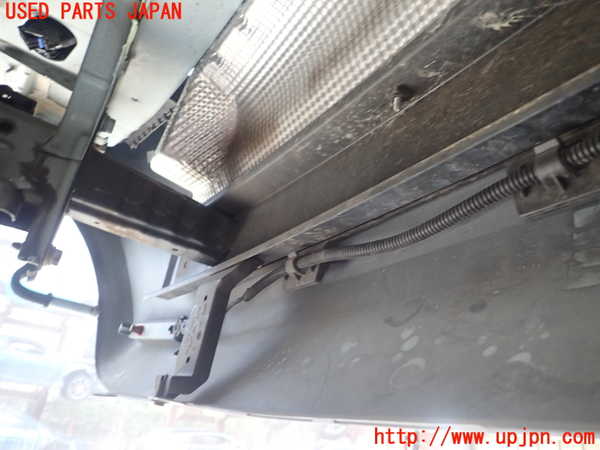 1UPJ-9230531614]ルノー・トゥインゴ(AHH4B)リアバンパーホースメント 中古_3