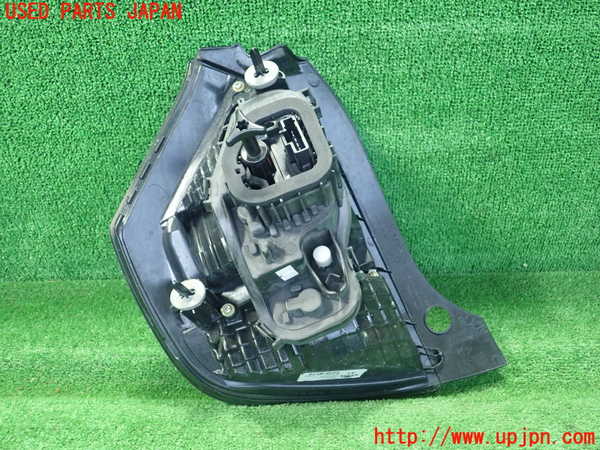 1UPJ-9230531530]ルノー・トゥインゴ(AHH4B)右テールランプ 中古_2