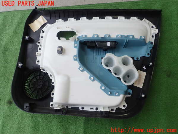 1UPJ-9230531264]ルノー・トゥインゴ(AHH4B)左前ドア内張り 中古_3