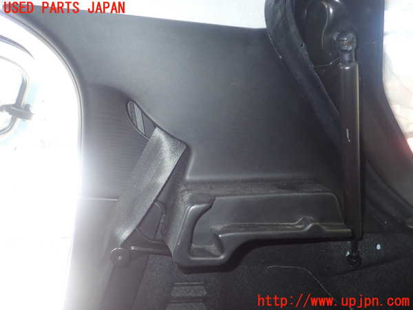 1UPJ-9230537675]ルノー・トゥインゴ(AHH4B)右リアピラートリム 中古_3