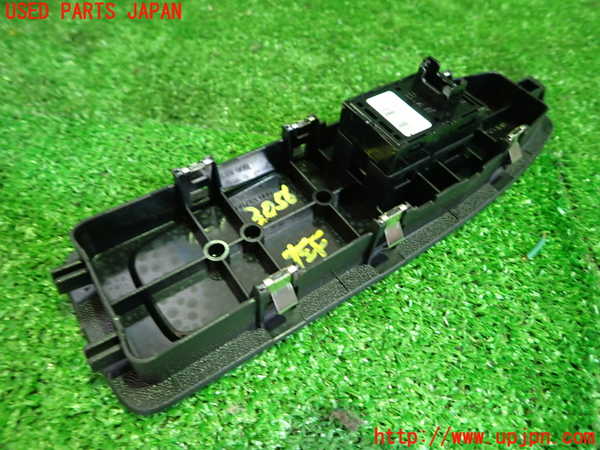 1UPJ-9230566245]BMW 420i クーペ Mスポーツ(3N20 F32)左パワーウィンドウスイッチ 中古_2